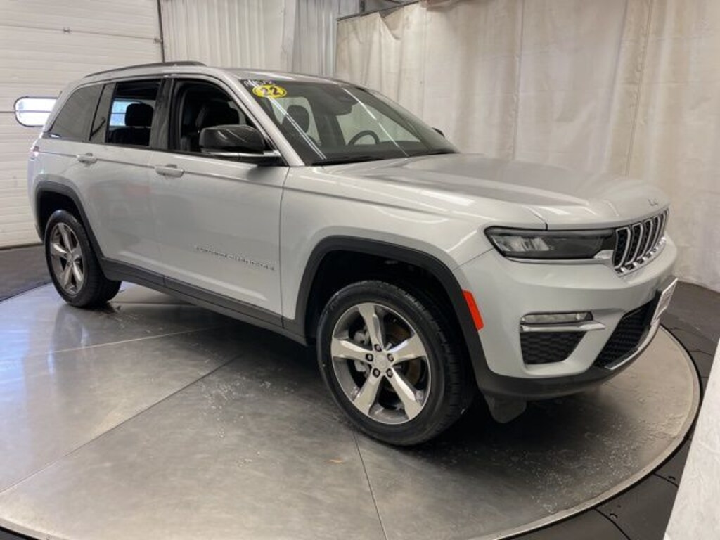 Used 2022 Jeep Grand Cherokee Limited SUV