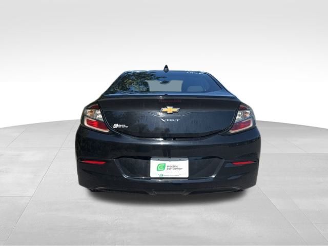 2017 Chevrolet Volt LT photo 3