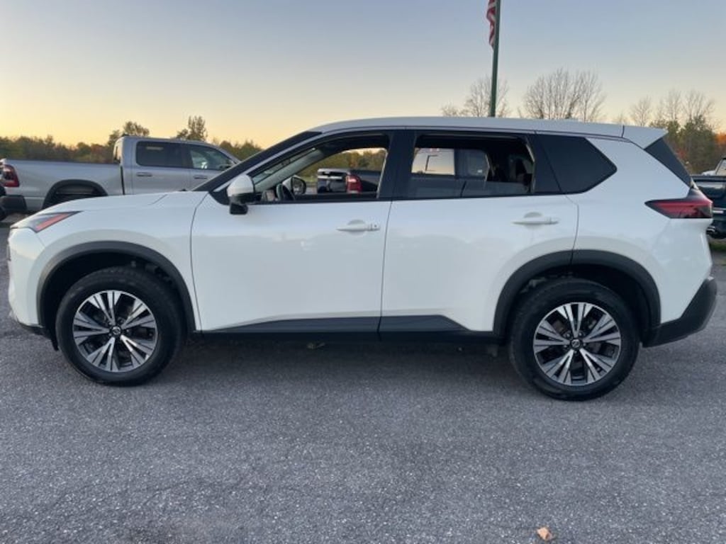 Used 2021 Nissan Rogue SV SUV