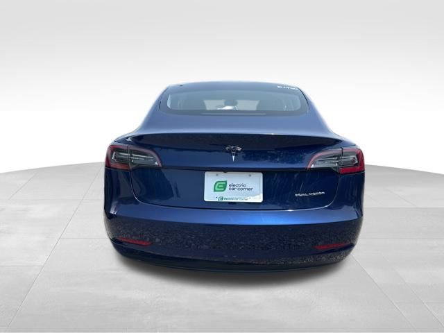 2022 Tesla Model 3 photo 2