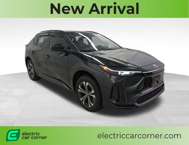 2025 Toyota bZ4X XLE's photo