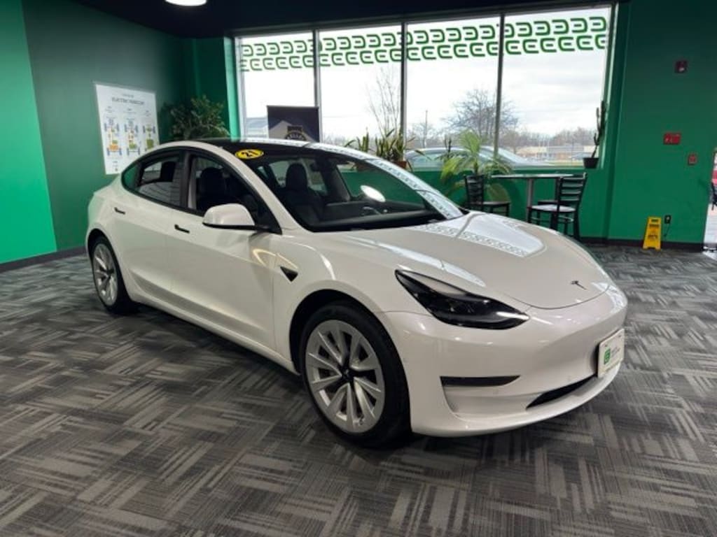 Used 2021 Tesla Model 3 Standard Range Plus Sedan
