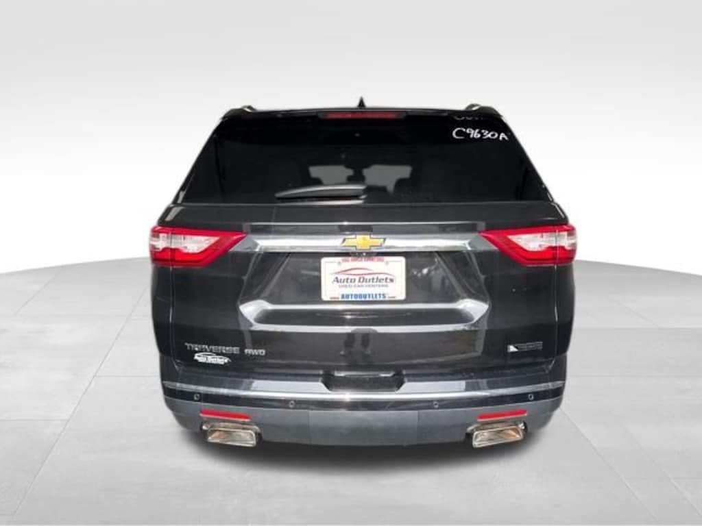Used 2018 Chevrolet Traverse Premier SUV