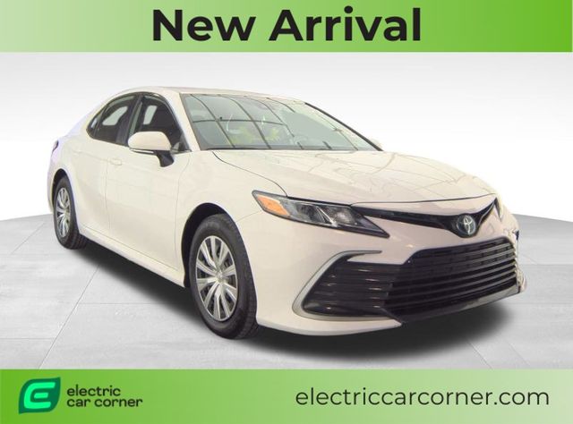 2024 Toyota Camry LE