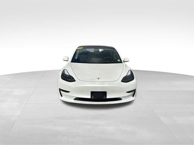 2021 Tesla Model 3 Standard Range Plus photo 2