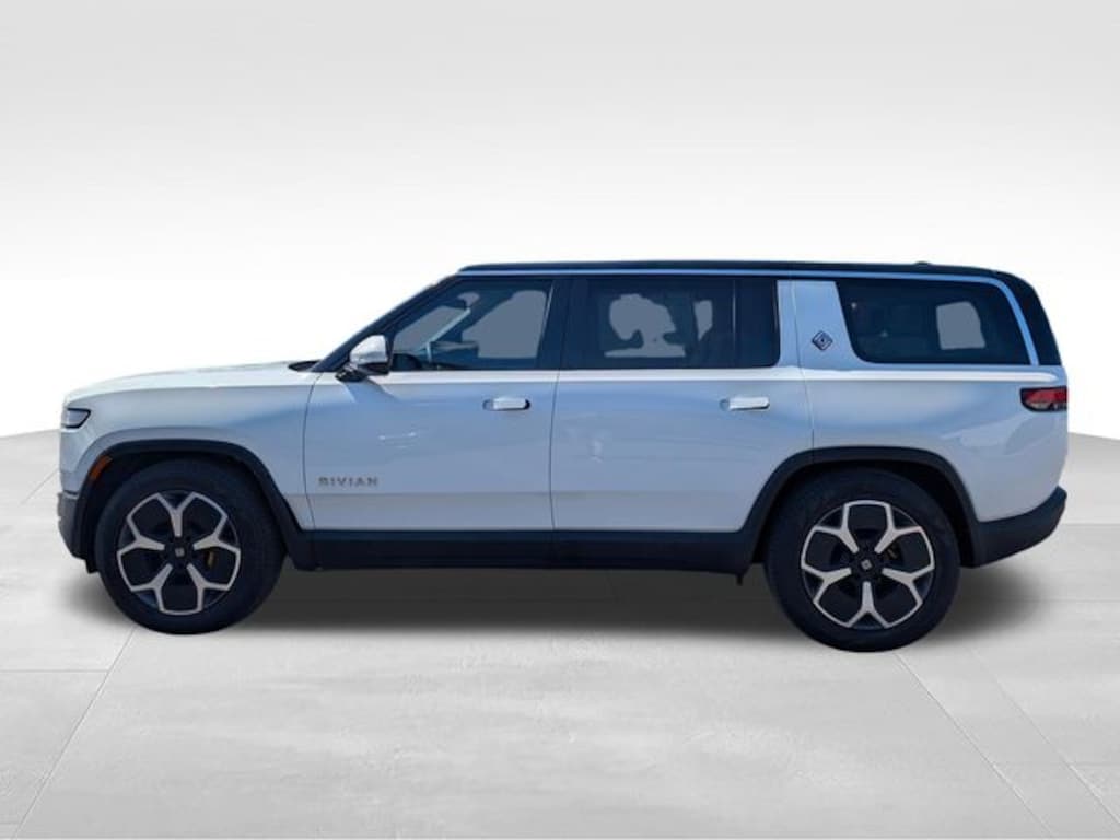 Used 2024 Rivian R1S Adventure SUV
