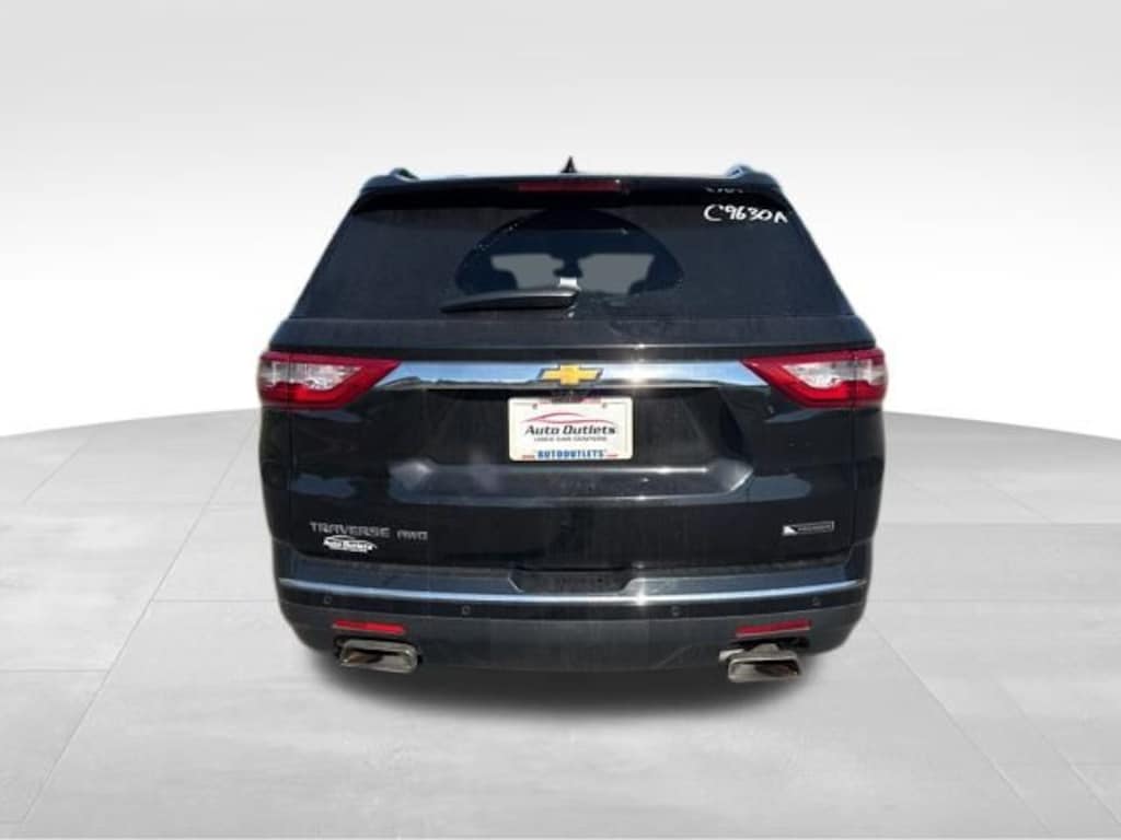 Used 2018 Chevrolet Traverse Premier SUV