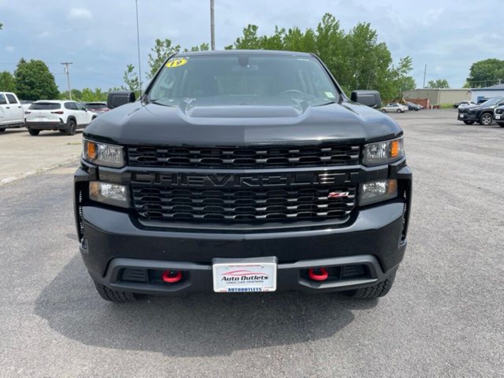 Used 2019 Chevrolet Silverado 1500 Custom Trail Boss Truck Crew Cab