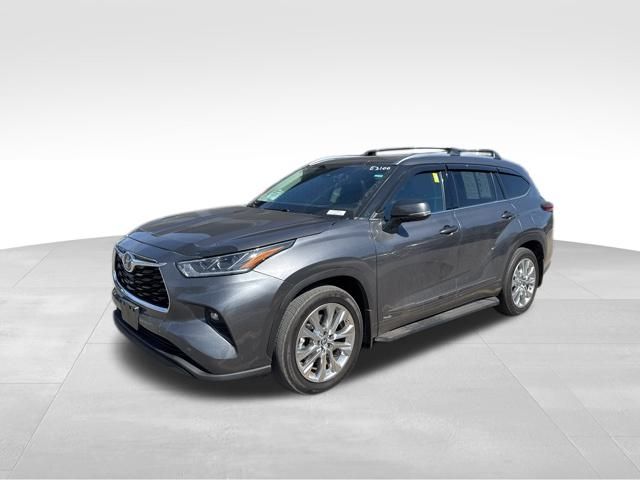 2023 Toyota Highlander Hybrid Limited photo 3