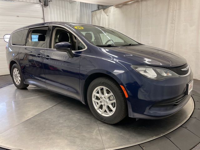 2020 Chrysler Voyager LX