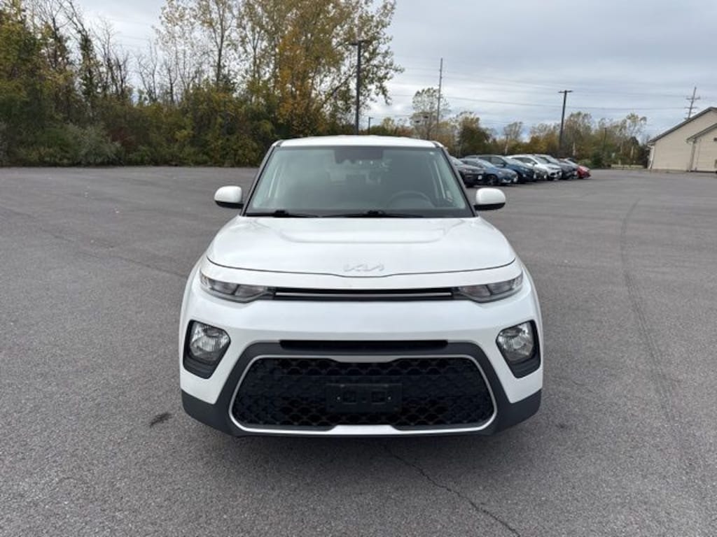 Used 2022 Kia Soul LX Hatchback