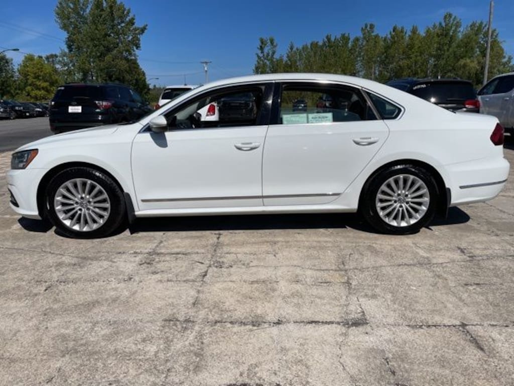 Used 2017 Volkswagen Passat 1.8T SE Sedan