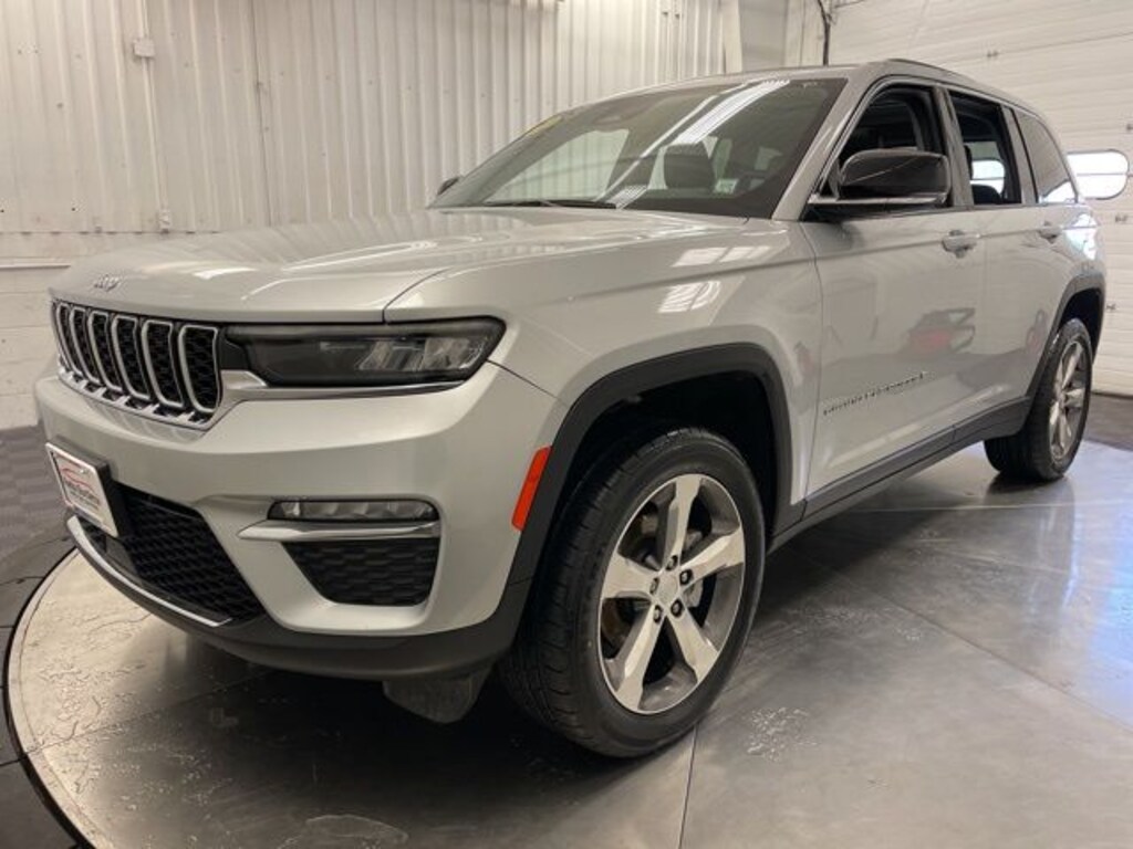 Used 2022 Jeep Grand Cherokee Limited SUV