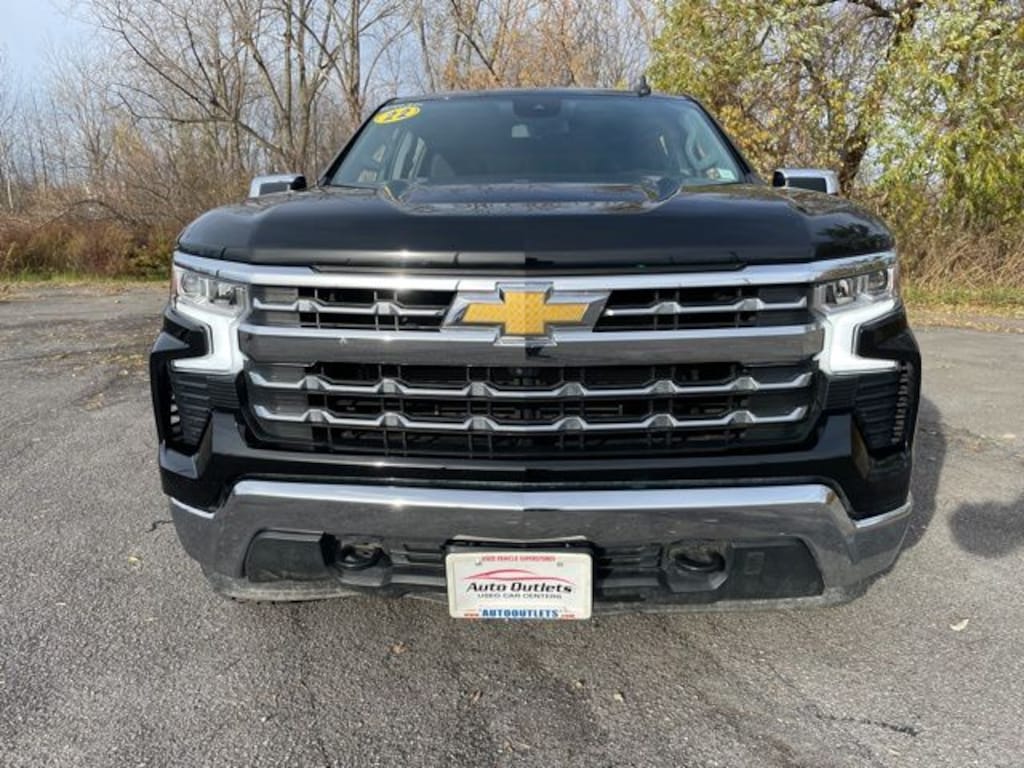 Used 2022 Chevrolet Silverado 1500 LT Truck Crew Cab