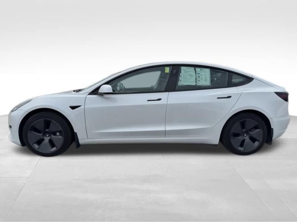 Used 2021 Tesla Model 3 Standard Range Plus Sedan