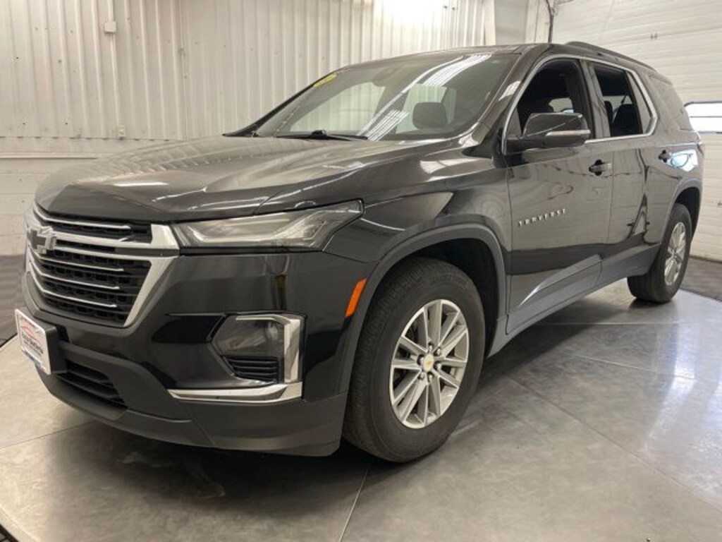 Used 2023 Chevrolet Traverse LT SUV