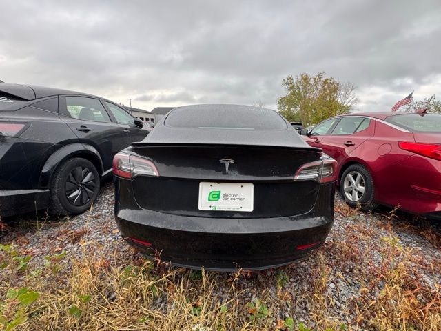 2022 Tesla Model 3 photo 4