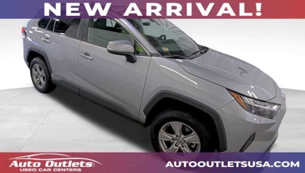 Used 2022 Toyota RAV4 XLE SUV