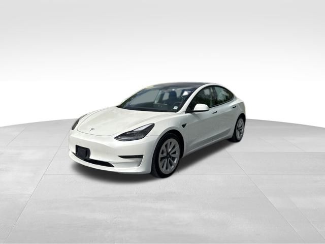 2021 Tesla Model 3 Standard Range Plus photo 3