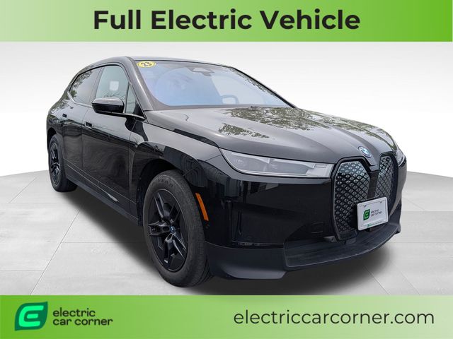 2023 BMW iX xDrive50's photo