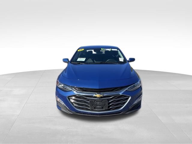 2023 Chevrolet Malibu Premier photo 2