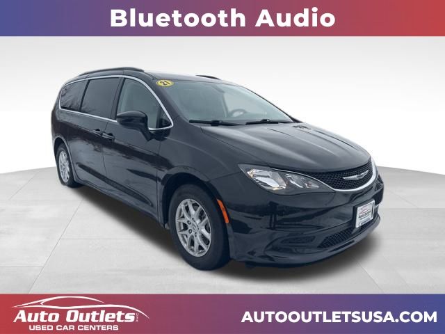 2021 Chrysler Voyager's photo