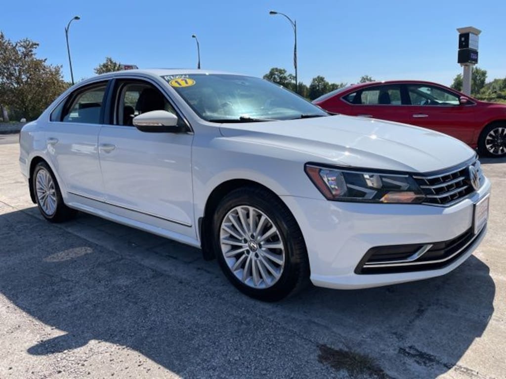 Used 2017 Volkswagen Passat 1.8T SE Sedan
