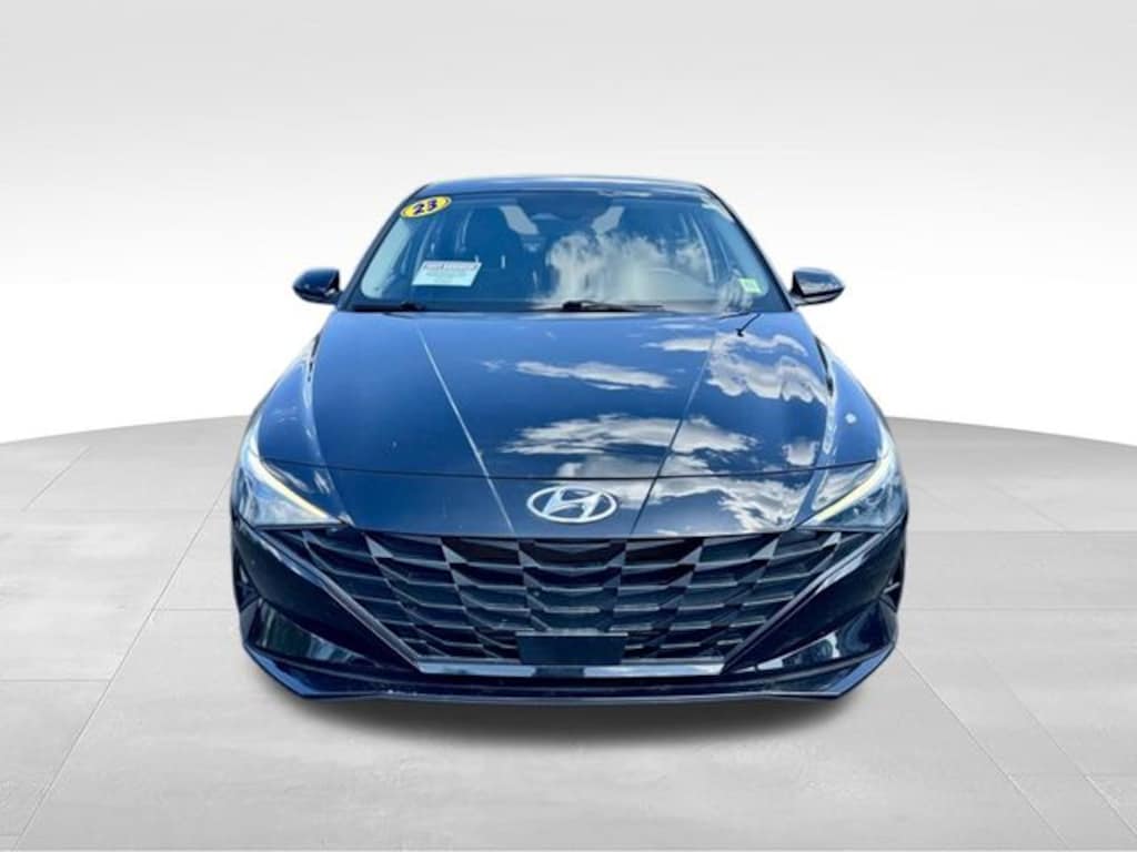 Used 2023 Hyundai Elantra SEL Sedan
