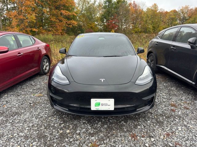 2022 Tesla Model 3 photo 2