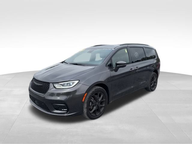 2022 Chrysler Pacifica Limited photo 3
