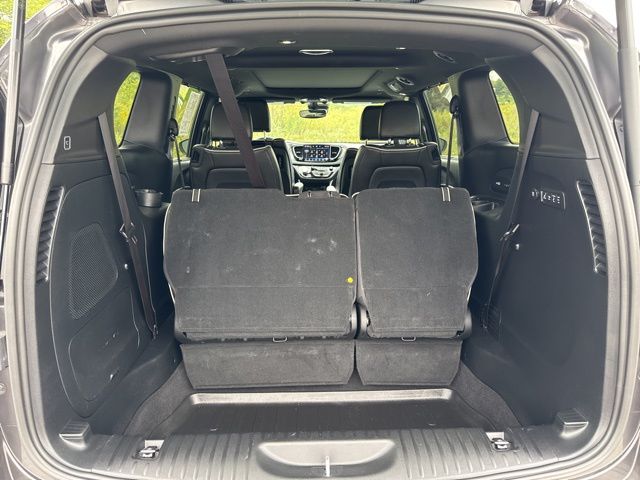 2022 Chrysler Pacifica Limited photo 4