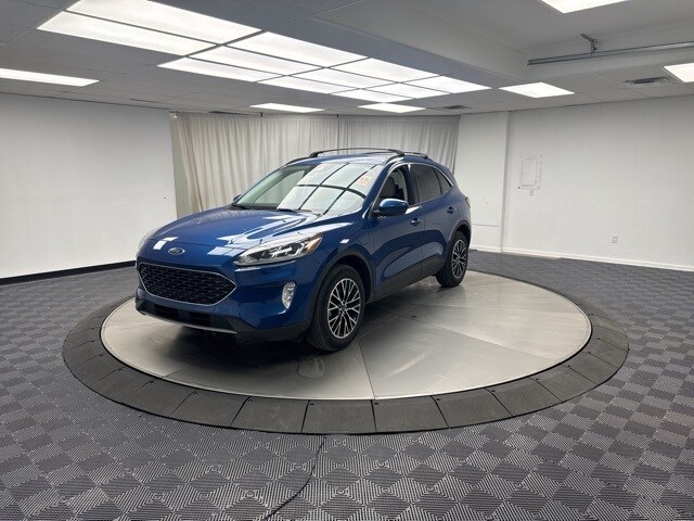 2022 Ford Escape SEL photo 2