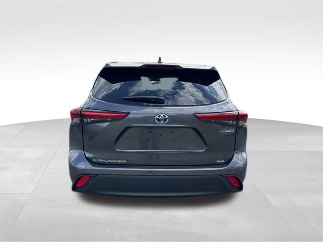 2023 Toyota Highlander Hybrid XLE photo 4