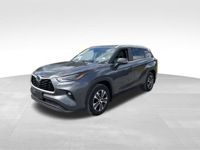 2023 Toyota Highlander Hybrid XLE photo 3