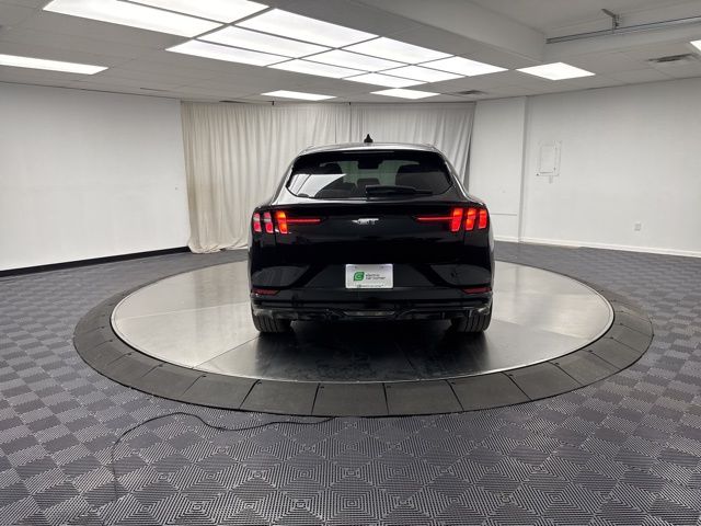 2022 Ford Mustang Mach-E GT photo 2