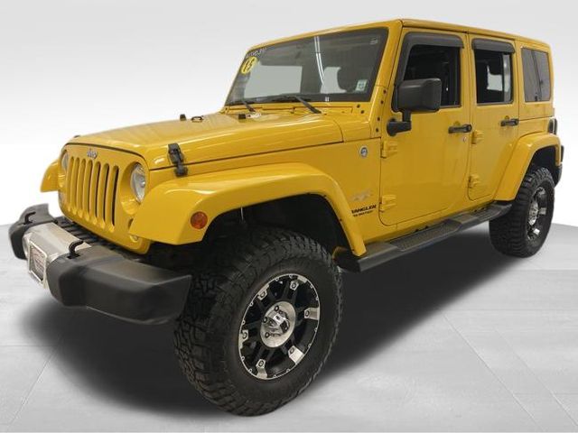 2015 Jeep Wrangler Unlimited Sahara photo 2