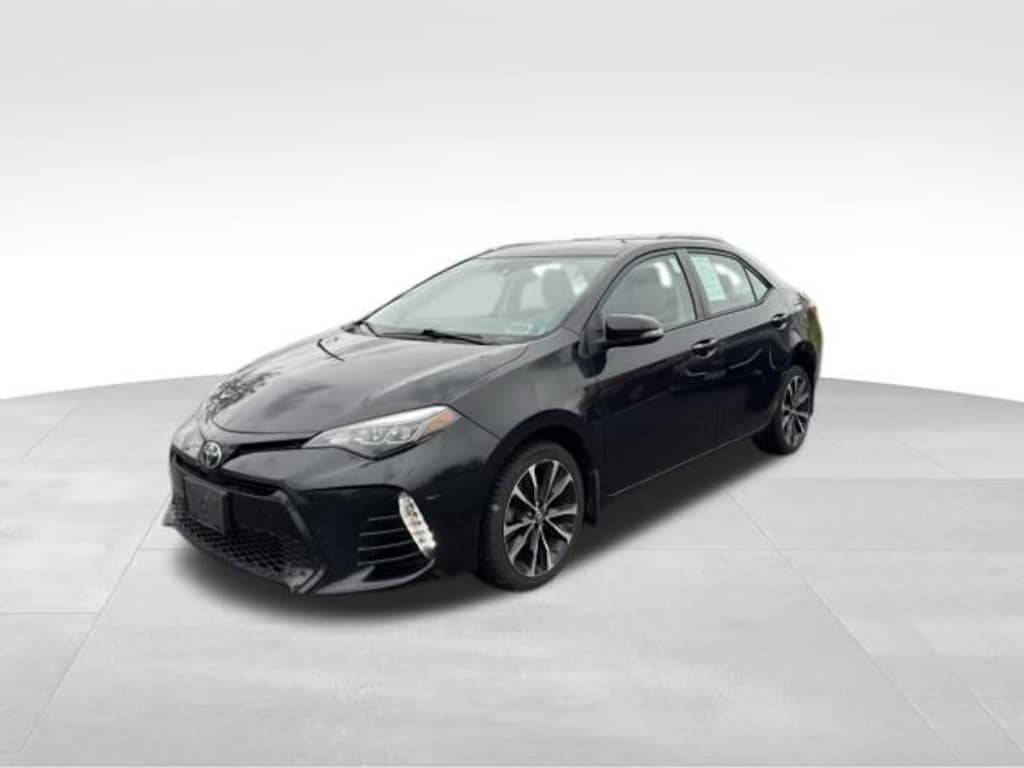 Used 2017 Toyota Corolla LE Sedan