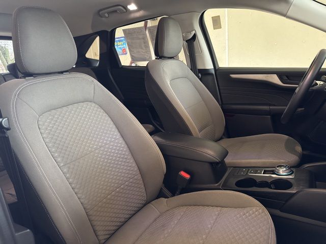 2022 Ford Escape SE - Photo 13