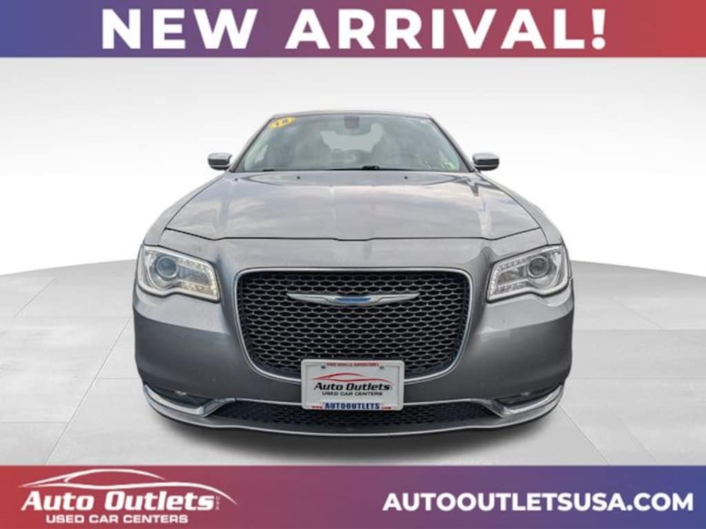 Used 2018 Chrysler 300 Limited Sedan