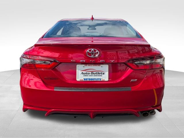 2023 Toyota Camry SE - Photo 7