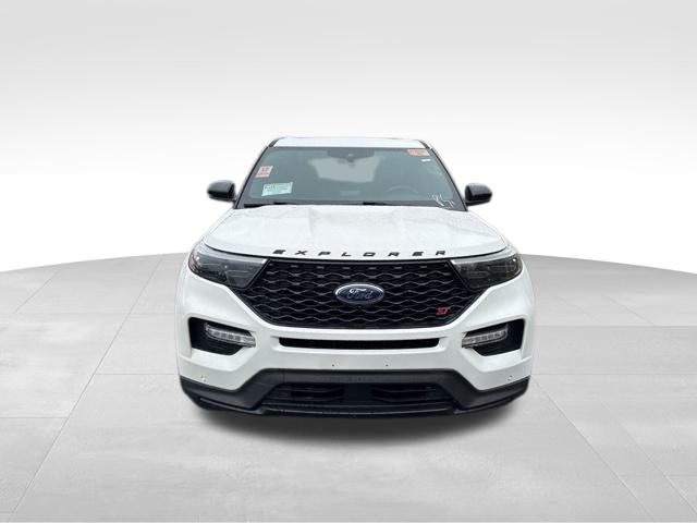 2021 Ford Explorer ST photo 2