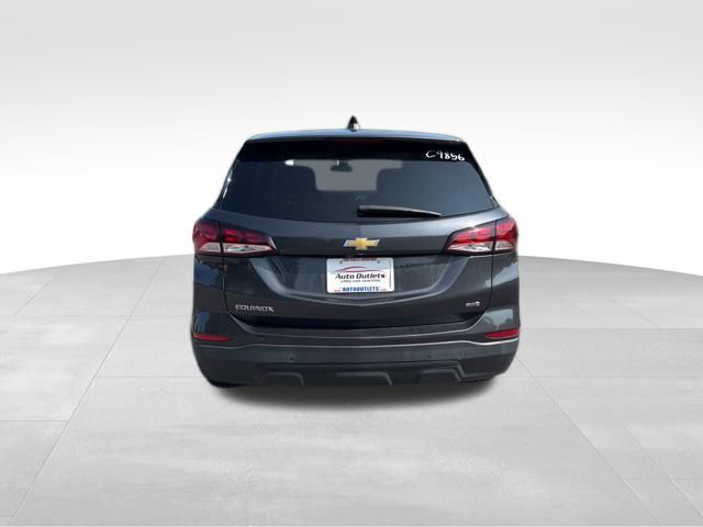 2022 Chevrolet Equinox LS photo 4
