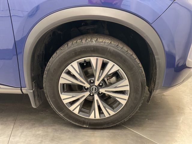 2022 Nissan Rogue SV - Photo 9