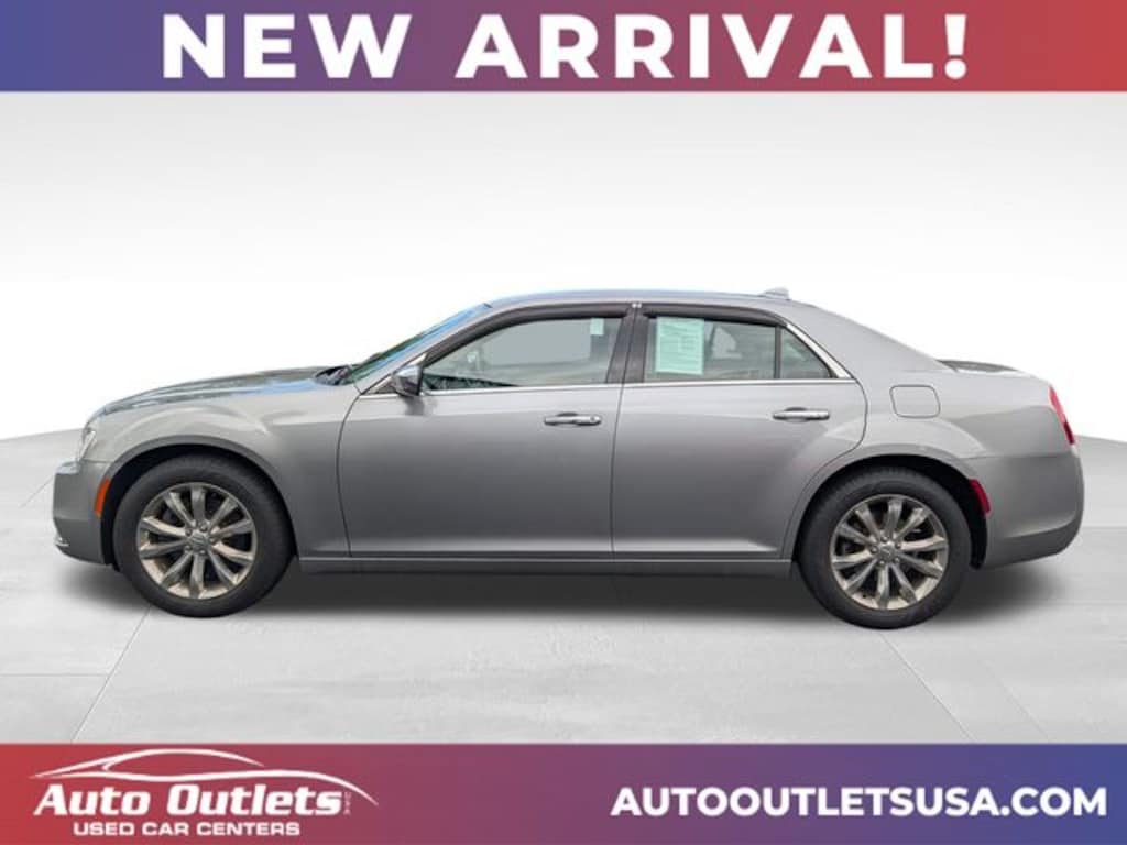Used 2018 Chrysler 300 Limited Sedan