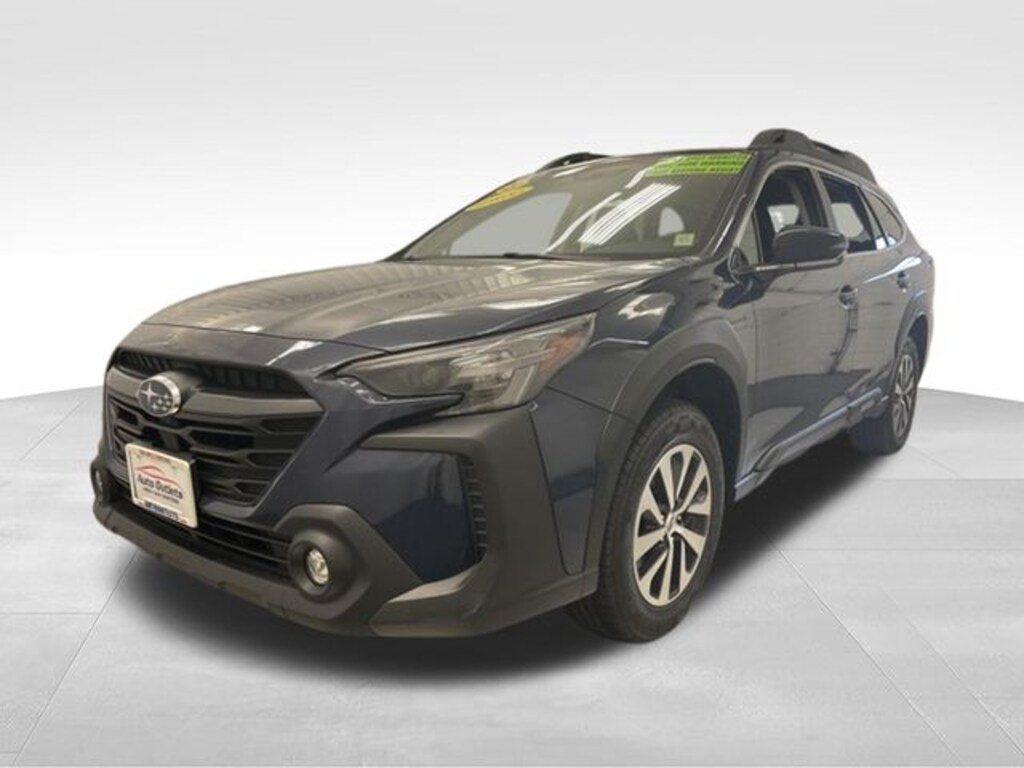Used 2023 Subaru Outback Premium SUV