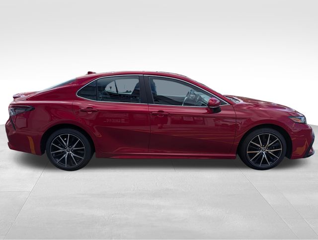 2023 Toyota Camry SE - Photo 9