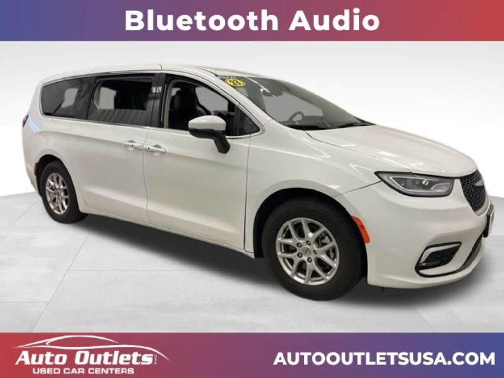 Used 2023 Chrysler Pacifica Touring L Van Passenger Van