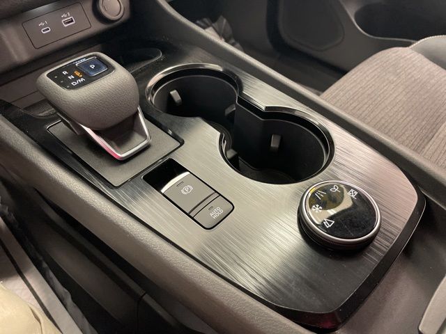 2022 Nissan Rogue SV - Photo 22
