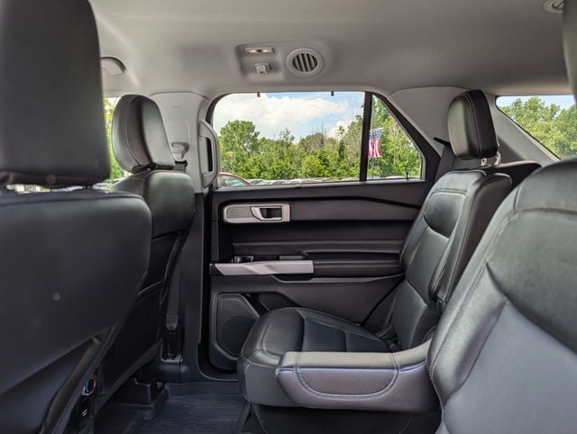 2022 Ford Explorer Limited - Photo 16