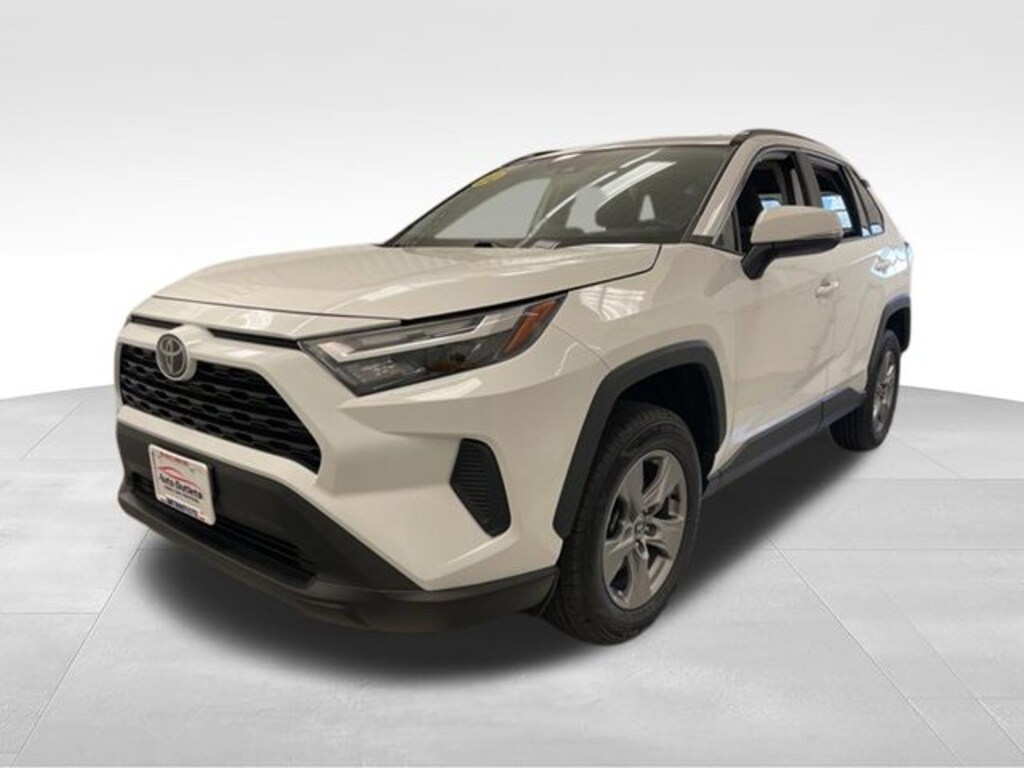 Used 2022 Toyota RAV4 XLE SUV